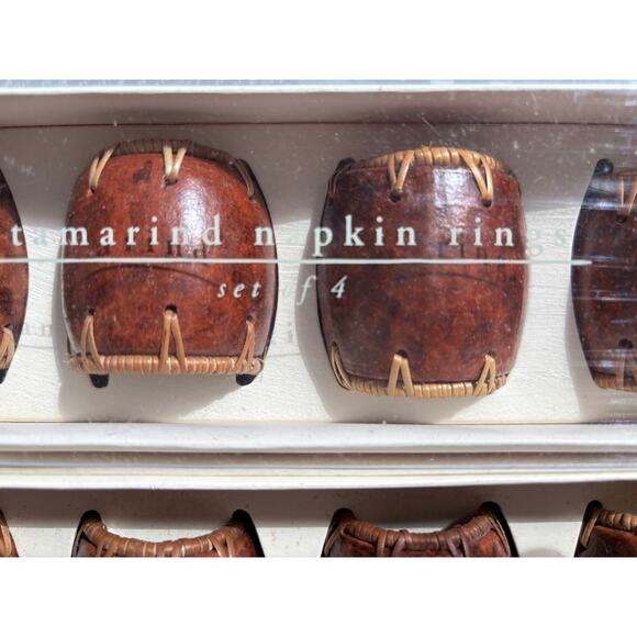 Pier 1~ 8 Handmade Barrel Raffia Tamarind Napkin Rings & 6 Coasters/14 pieces - Picture 5 of 16